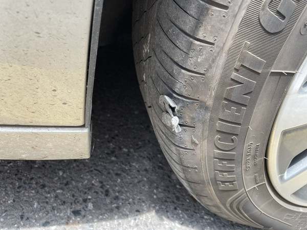 汽车轮胎侧面被针扎破补住能上高速吗？